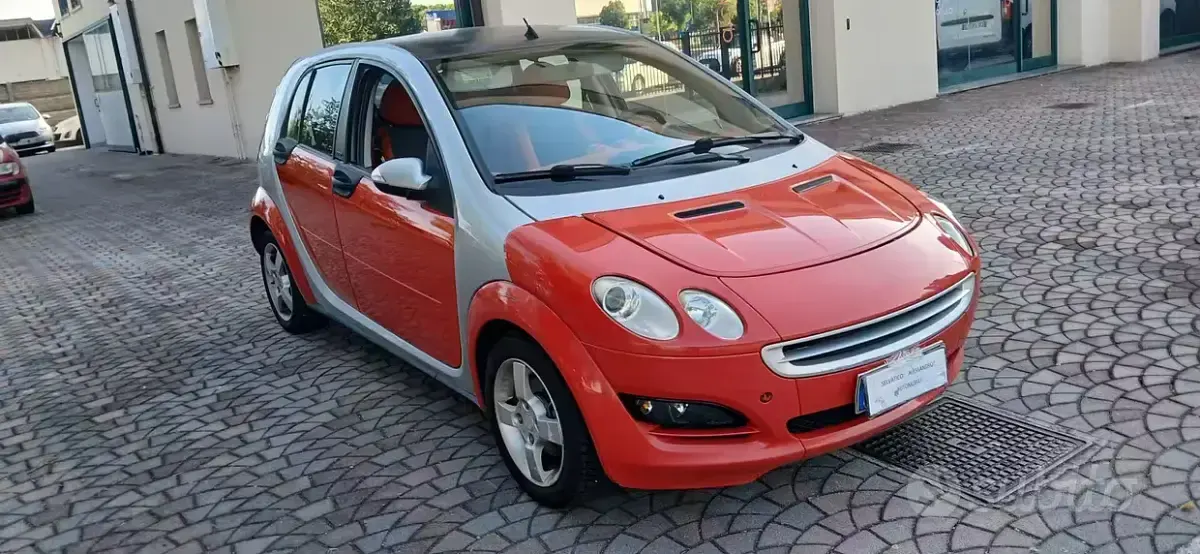 Usata Smart ForFour Passion 75 CV (55 kW) 2005 Rosso Utilitaria