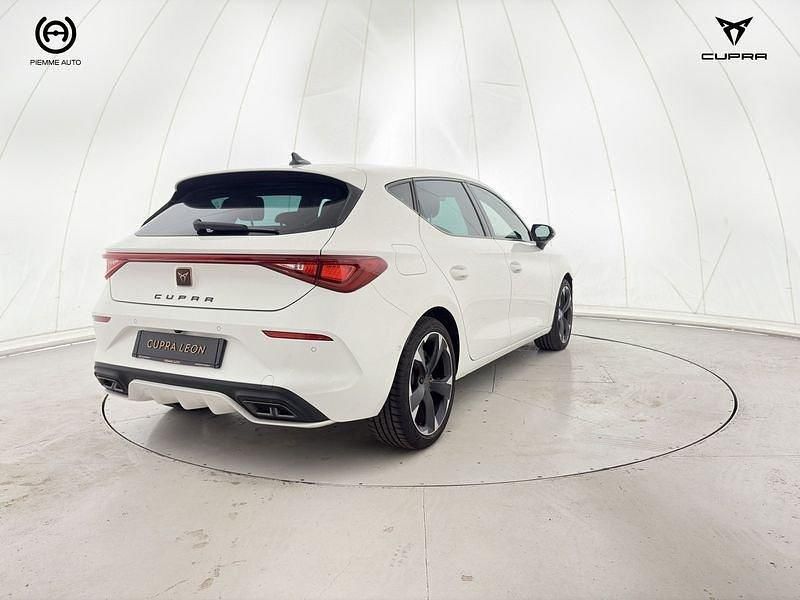 Usata Cupra Leon 150 CV (110 kW) 2023 Bianco Utilitaria