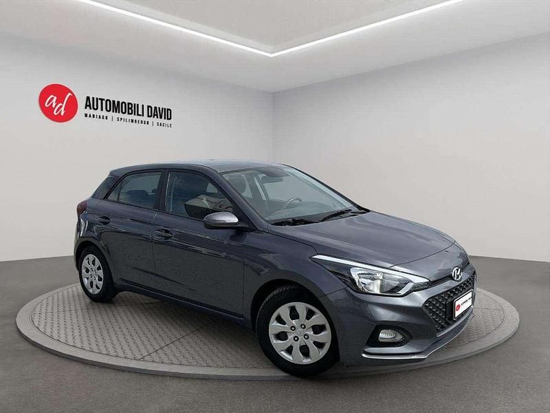 Usata Hyundai i20 75 CV (55 kW) 2019 Grigio Berlina