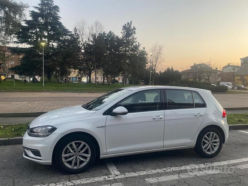 Usata VW Golf VIII 130 CV (95 kW) 2020 Bianco Berlina