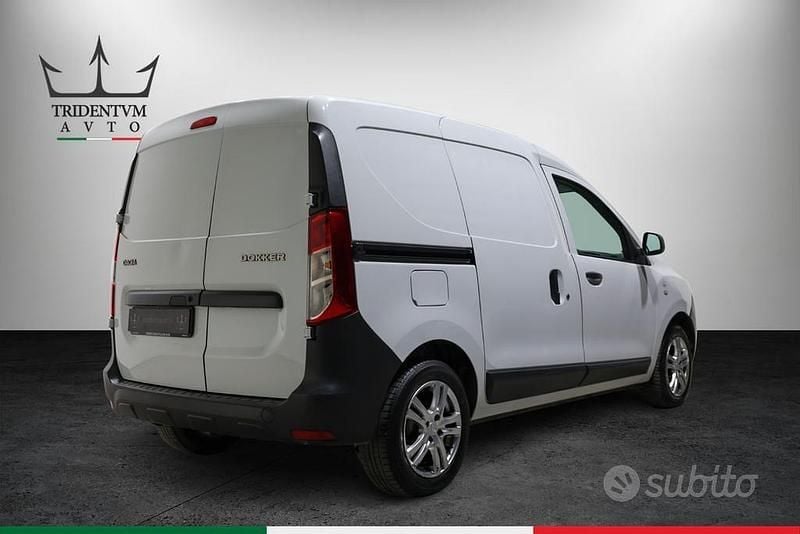 Gebraucht Dacia Dokker 95 PS (69 kW) 2021 Weiß Van / Kleinbus