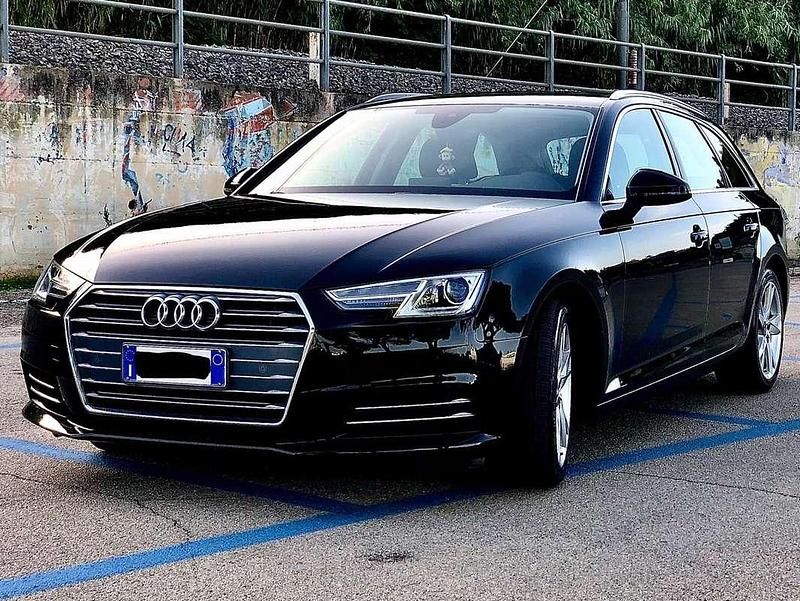 Nero Usata 2017 Audi A4 Ambiente Station wagon | 16.900 € (Buon prezzo) - Immagine 1/4