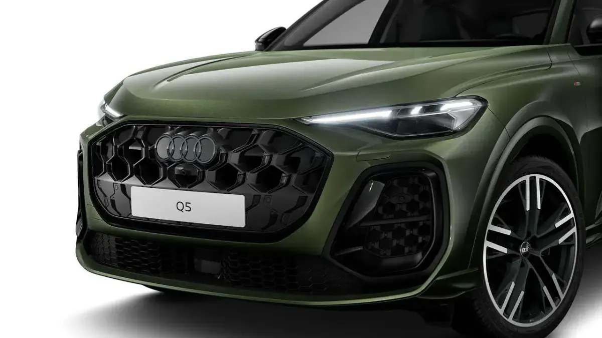 Nuova Audi Q5 S-Line 204 CV (150 kW) 2026 Verde SUV