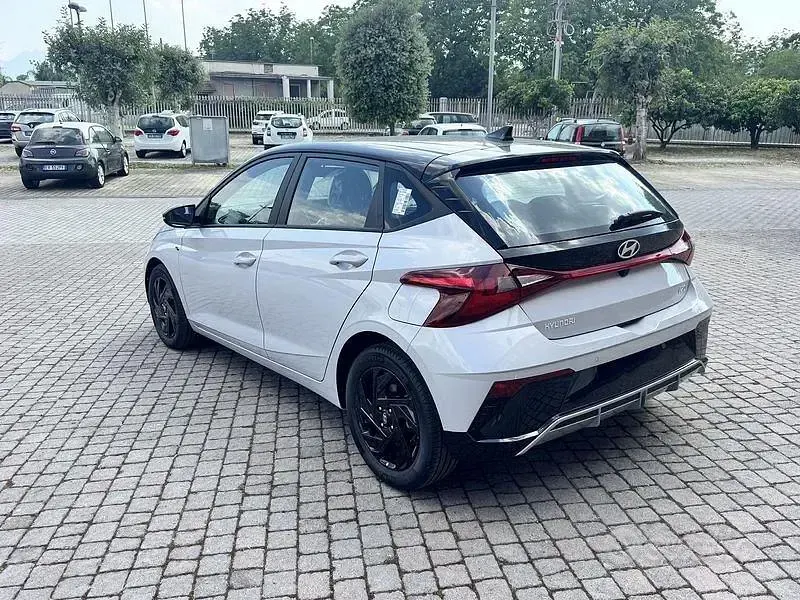Nuova Hyundai i20 90 CV (66 kW) 2026 Utilitaria