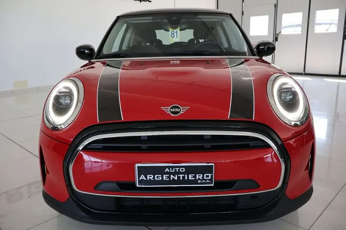 Usata Mini Cooper 136 CV (100 kW) 2023 Chili red Utilitaria