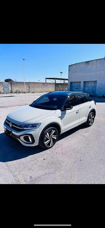 Usata VW T-Roc R-line 110 CV (80 kW) 2022 Beige SUV