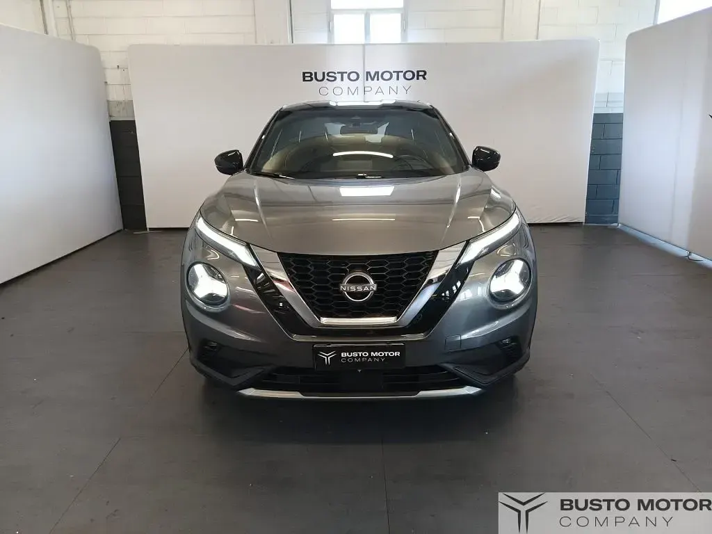 Usata Nissan Juke 114 CV (83 kW) 2023 Grigio / metallizzato SUV