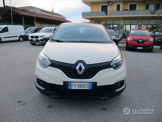Usata Renault Captur 89 CV (65 kW) 2016 Bianco SUV