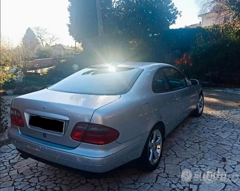 Usata Mercedes CLK200 1999 Grigio Coupé