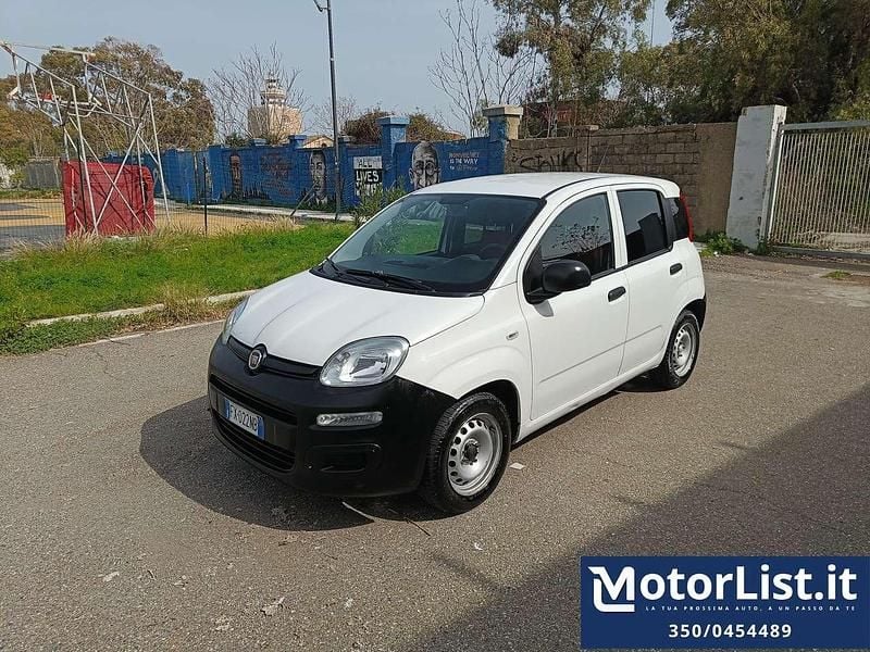 Usata Fiat Panda Pop 69 CV (50 kW) 2019 Bianco Utilitaria