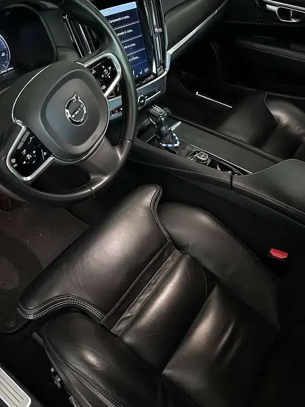 Usata Volvo V90 CC Pro 190 CV (139 kW) 2017 Grigio Station wagon