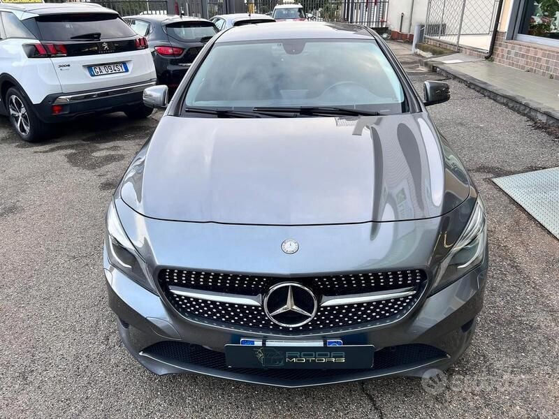 Usata Mercedes CLA220 170 CV (125 kW) 2013 Grigio Berlina