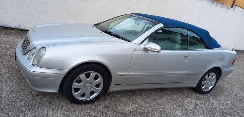 Argento Usata 2003 Mercedes CLK200 Edition Cabrio | 6190 € (Ottimo prezzo) - Immagine 1/4