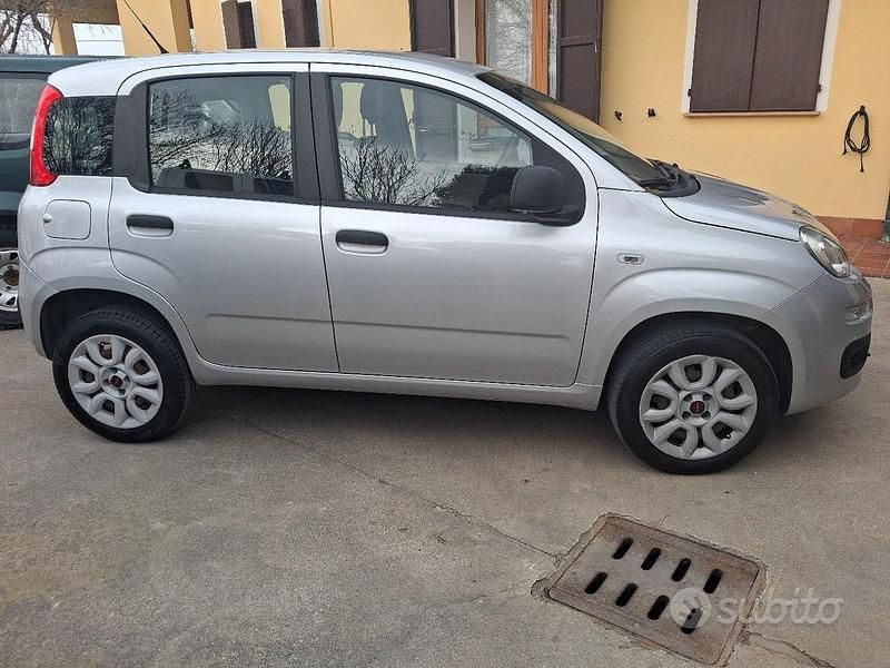 Usata Fiat Panda 70 CV (51 kW) 2016 Grigio Utilitaria