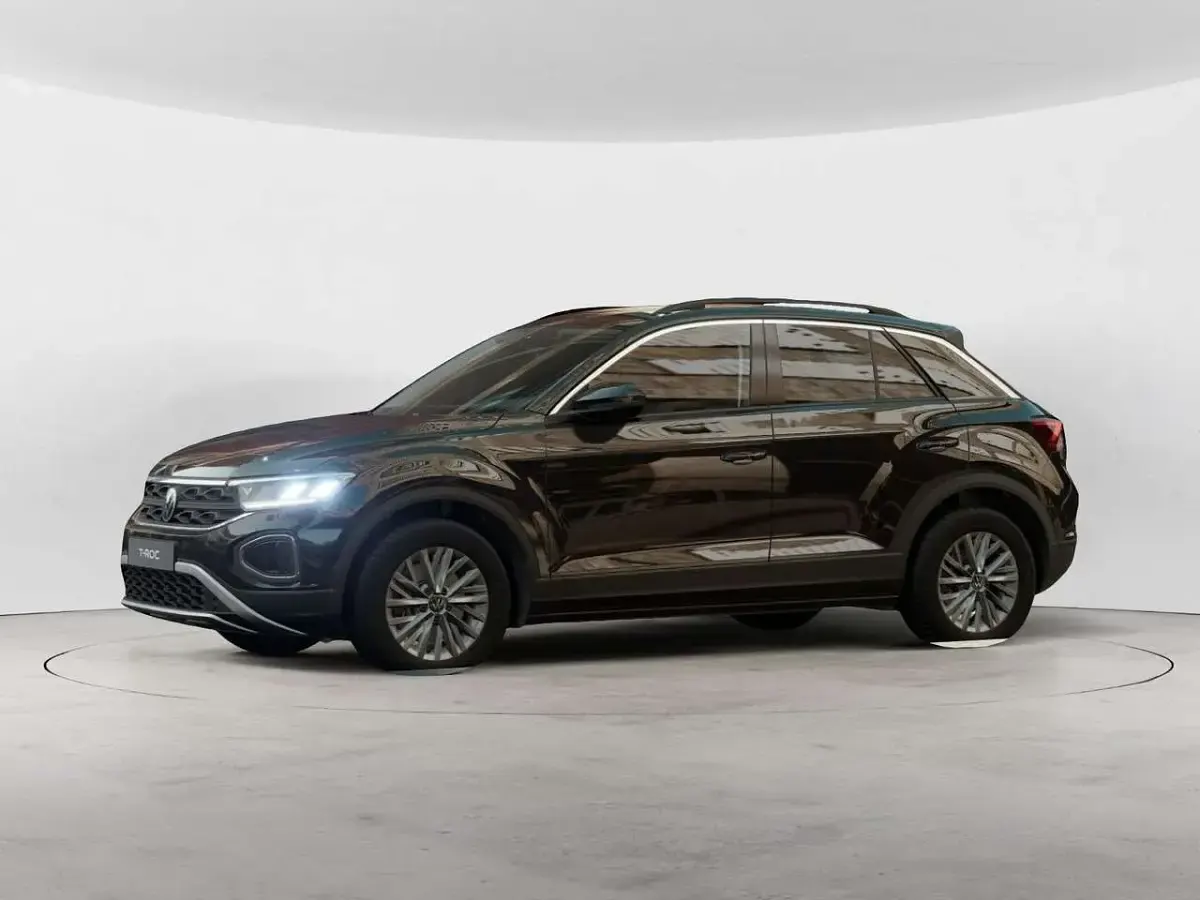 Usata VW T-Roc Life 150 CV (110 kW) 2025 Nero SUV