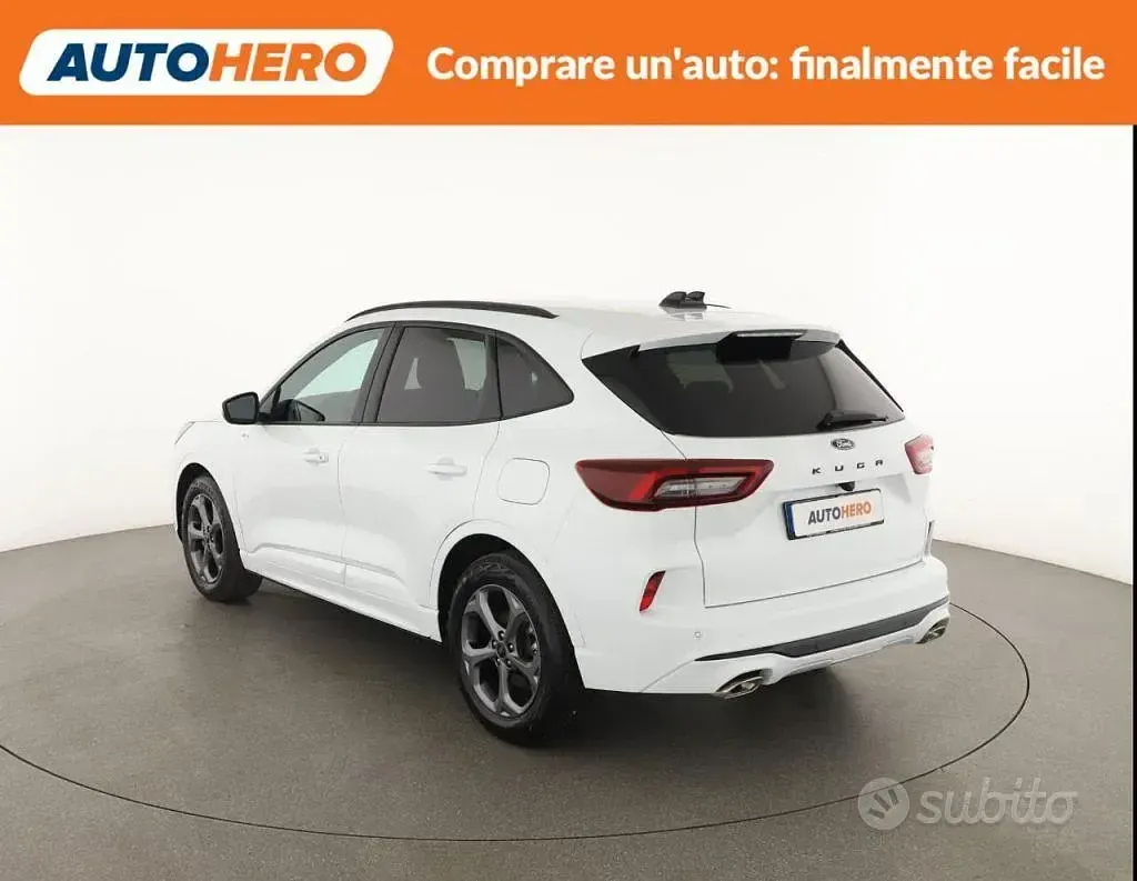 Usata Ford Kuga ST-Line 151 CV (111 kW) 2025 Bianco SUV