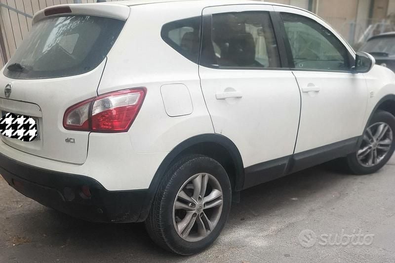 Usata Nissan Qashqai 110 CV (80 kW) 2012 Bianco SUV