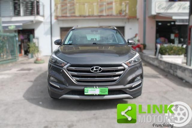 Usata Hyundai Tucson Xpossible 141 CV (103 kW) 2016 Gray SUV
