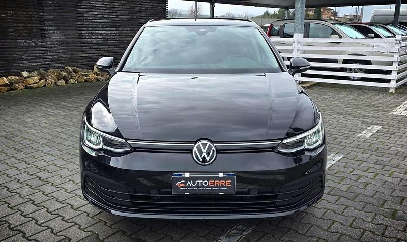 Usata VW Golf VIII Life 116 CV (85 kW) 2020 Nero Berlina
