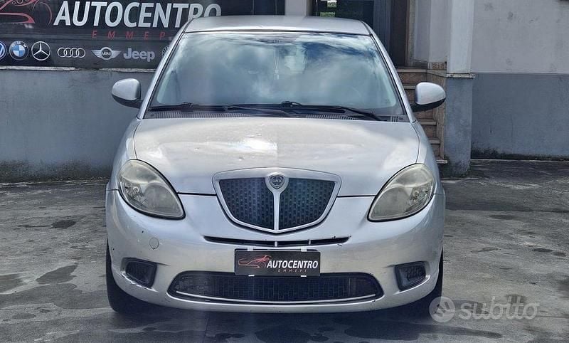 Usata Lancia Ypsilon 77 CV (56 kW) 2009 Grigio Utilitaria