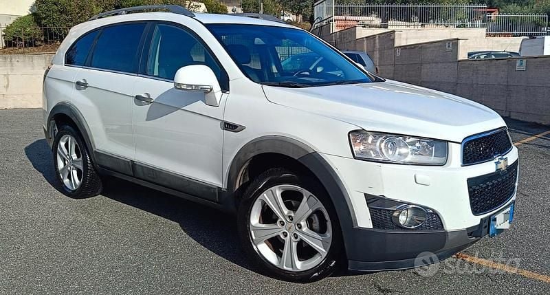 Usata Chevrolet Captiva LTZ 184 CV (135 kW) 2011 Bianco SUV