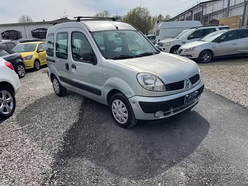 Usata Renault Kangoo 75 CV (55 kW) 2007 Grigio Monovolume