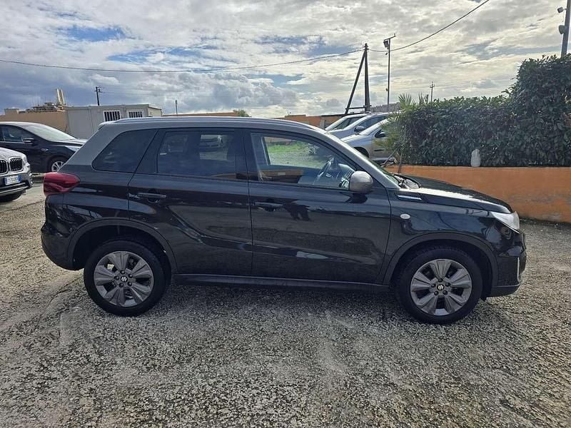 Usata Suzuki Vitara Cool 111 CV (81 kW) 2019 Nero SUV