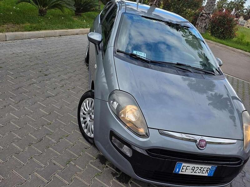 Usata Fiat Punto Evo Dynamic 75 CV (55 kW) 2010 Argento Utilitaria