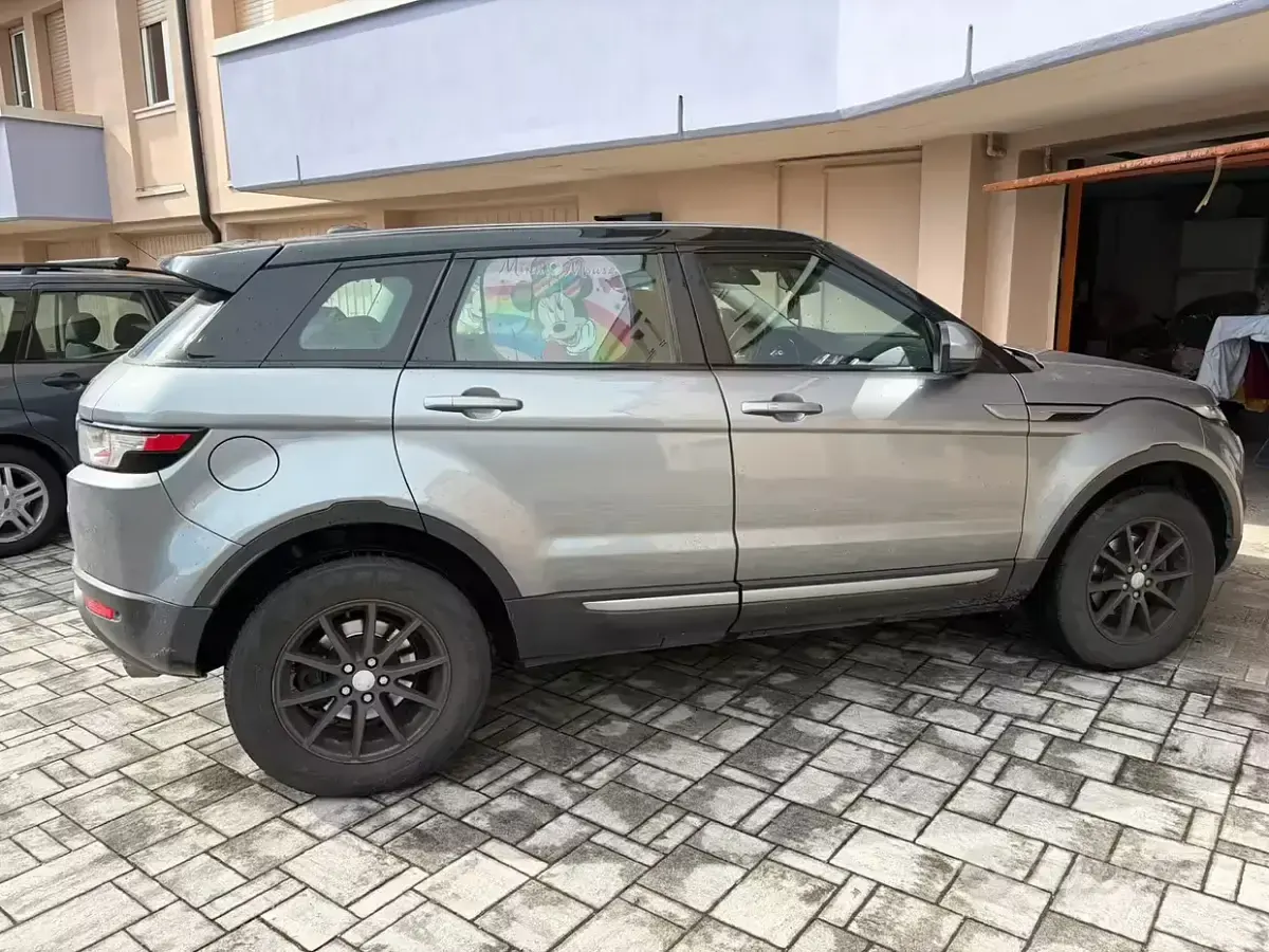 Usata Land Rover Range Rover evoque 150 CV (110 kW) 2014 Grigio SUV