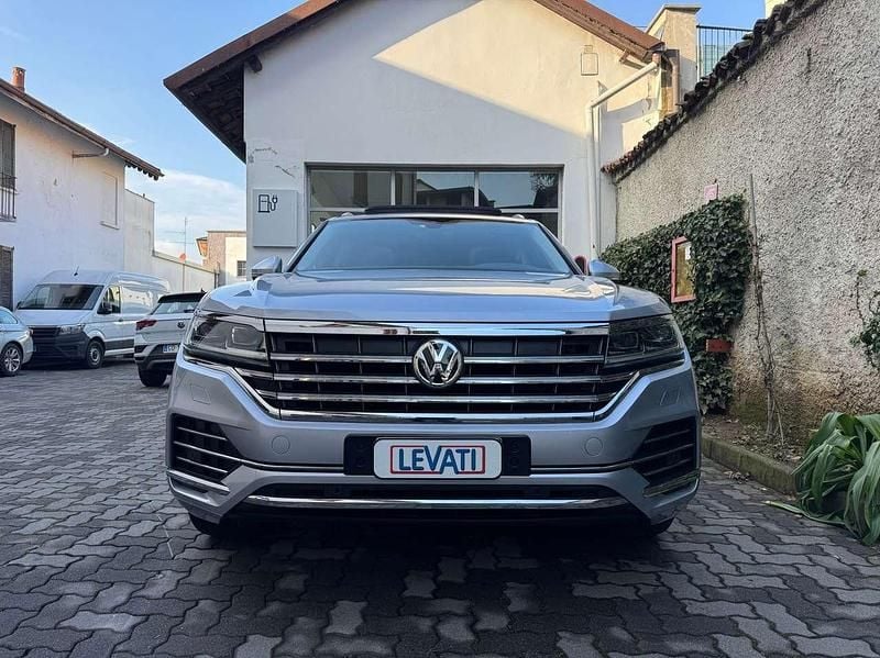 Usata VW Touareg Advance 286 CV (210 kW) 2020 Argento SUV