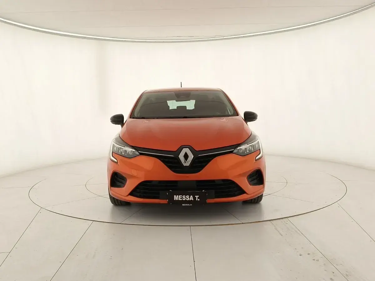 Usata Renault Clio Equilibre 91 CV (66 kW) 2023 Arancione Utilitaria