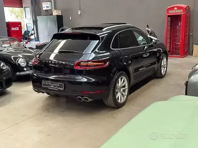Usata Porsche Macan 250 CV (183 kW) 2017 Nero metallizzato SUV