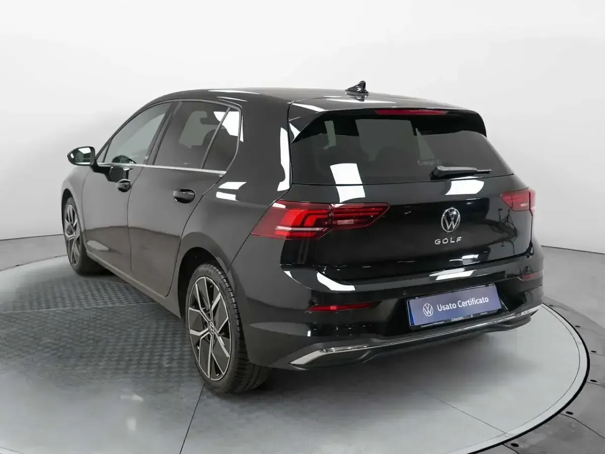 Usata VW Golf VIII 116 CV (85 kW) 2024 Nero Berlina