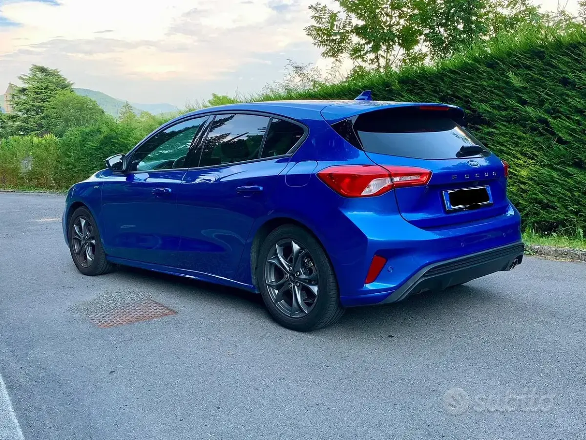 Usata Ford Focus ST-Line 125 CV (91 kW) 2019 Bluazzurro Berlina