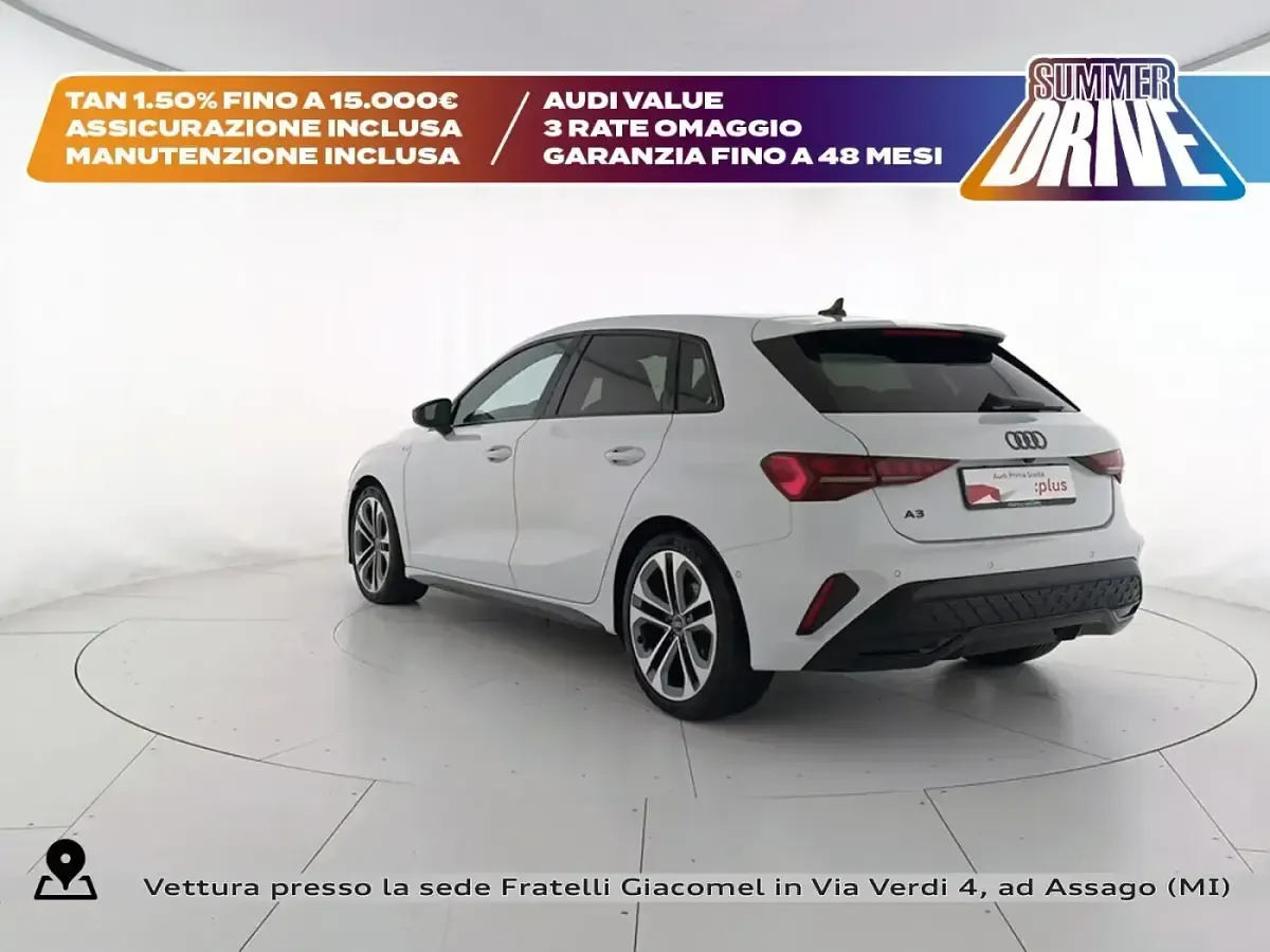 Usata Audi A3 S-Line 150 CV (110 kW) 2025 Bianco ghiacciaio metallizzato Berlina