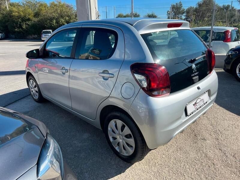 Usata Peugeot 108 Active 72 CV (52 kW) 2019 Argento Utilitaria