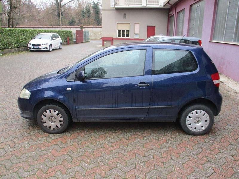 Usata VW Fox 54 CV (39 kW) 2008 Blu Utilitaria