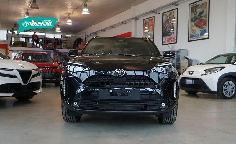 Nuova Toyota Yaris Hybrid Active 92 CV (67 kW) 2025