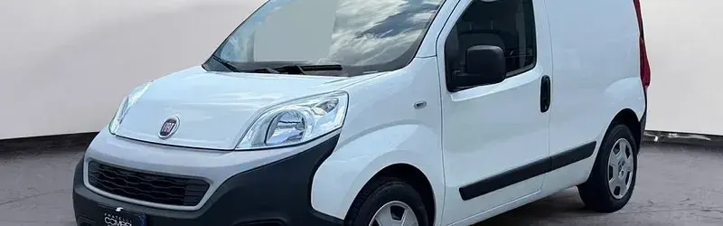 Usata Fiat Doblò Lounge 105 CV (77 kW) 2021 Bianco Monovolume