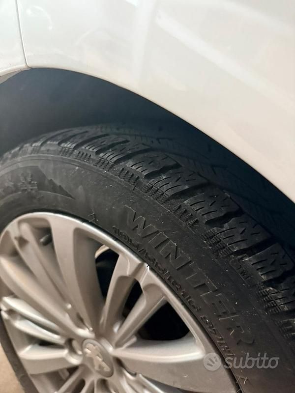 Gebraucht Peugeot 208 100 PS (73 kW) 2017 Kleinwagen