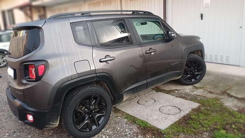 Usata Jeep Renegade Sport 120 CV (88 kW) 2018 Grigio SUV