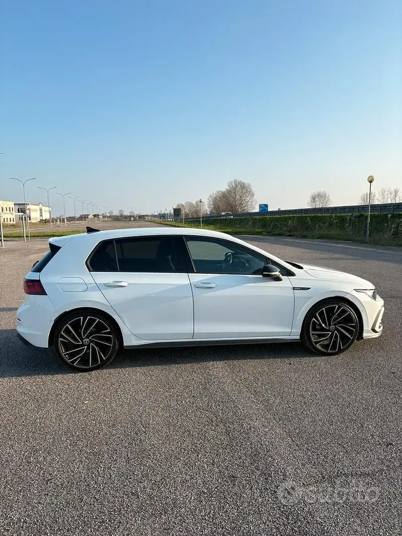 Usata VW Golf VIII GTD 200 CV (147 kW) 2021 Bianco Berlina
