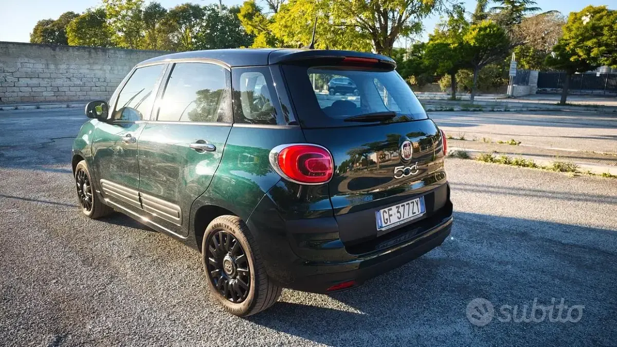 Begagnad Fiat 500L Sport 120 HK (88 kW) 2021 Grön Minibuss