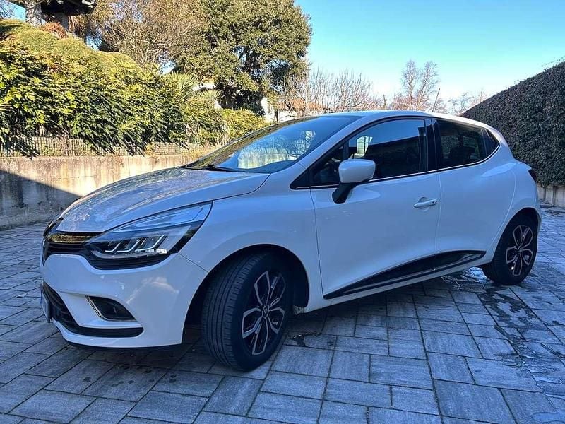 Usata Renault Clio IV Zen 75 CV (55 kW) 2017 Bianco Berlina