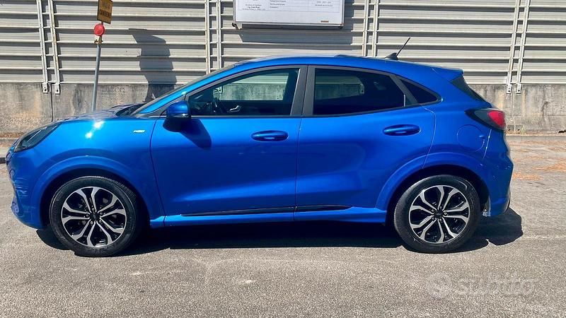 Blu Usata 2021 Ford Puma ST-Line Tre volumi | 14.500 € (Ottimo prezzo) - Immagine 1/4