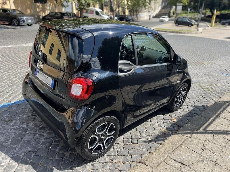 Usata Smart ForFour Passion 71 CV (52 kW) 2019 Nero Utilitaria