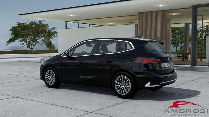 Nuova BMW 218 Active Tourer Luxury Line 150 CV (110 kW) 2025 Nero Monovolume
