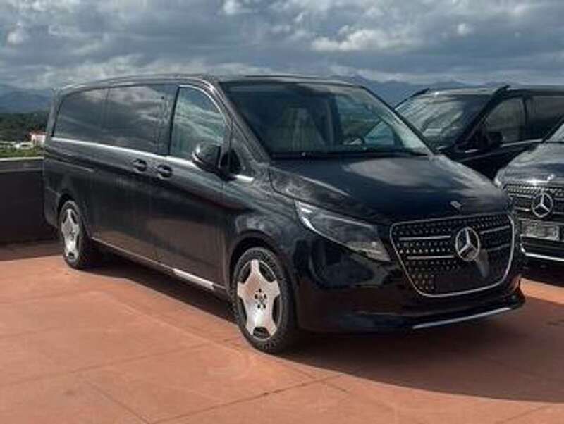 Nuova Mercedes V250 Avantgarde 190 CV (139 kW) 2025 Nero Monovolume
