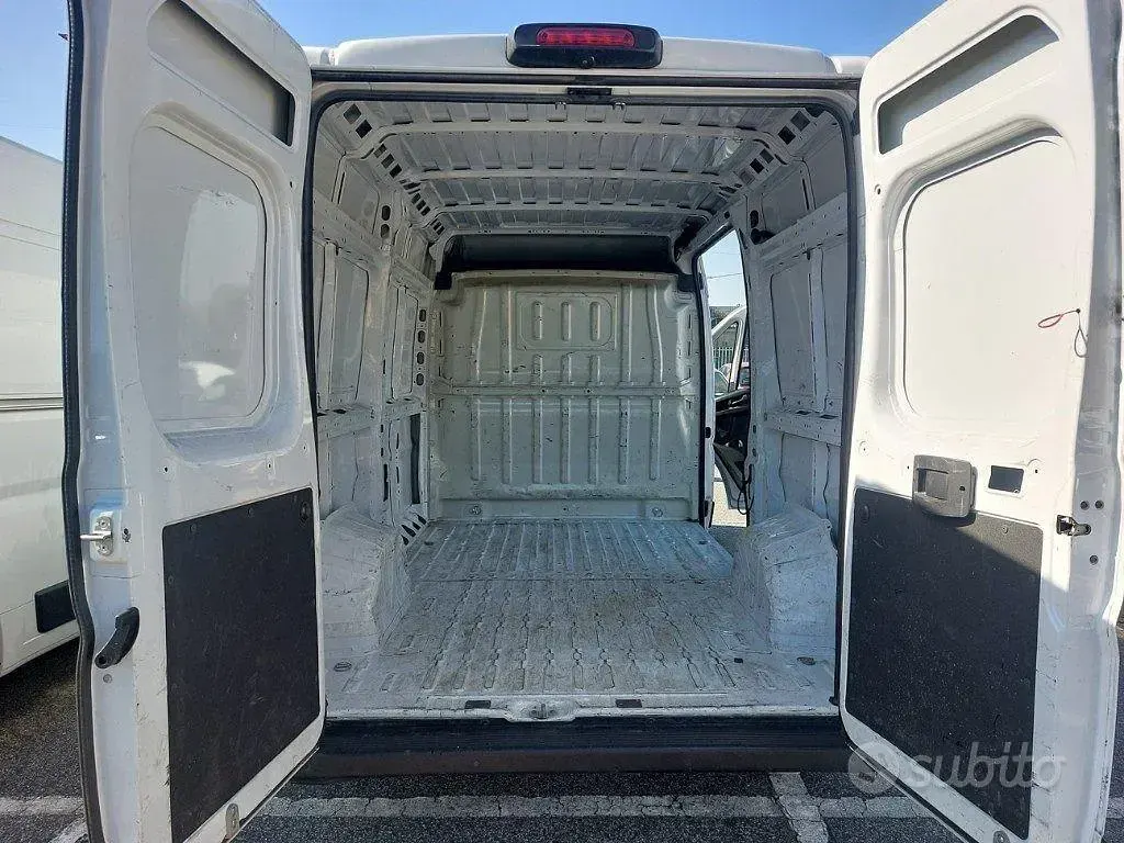 Usata Fiat Ducato 140 CV (102 kW) 2023 Bianco Furgone