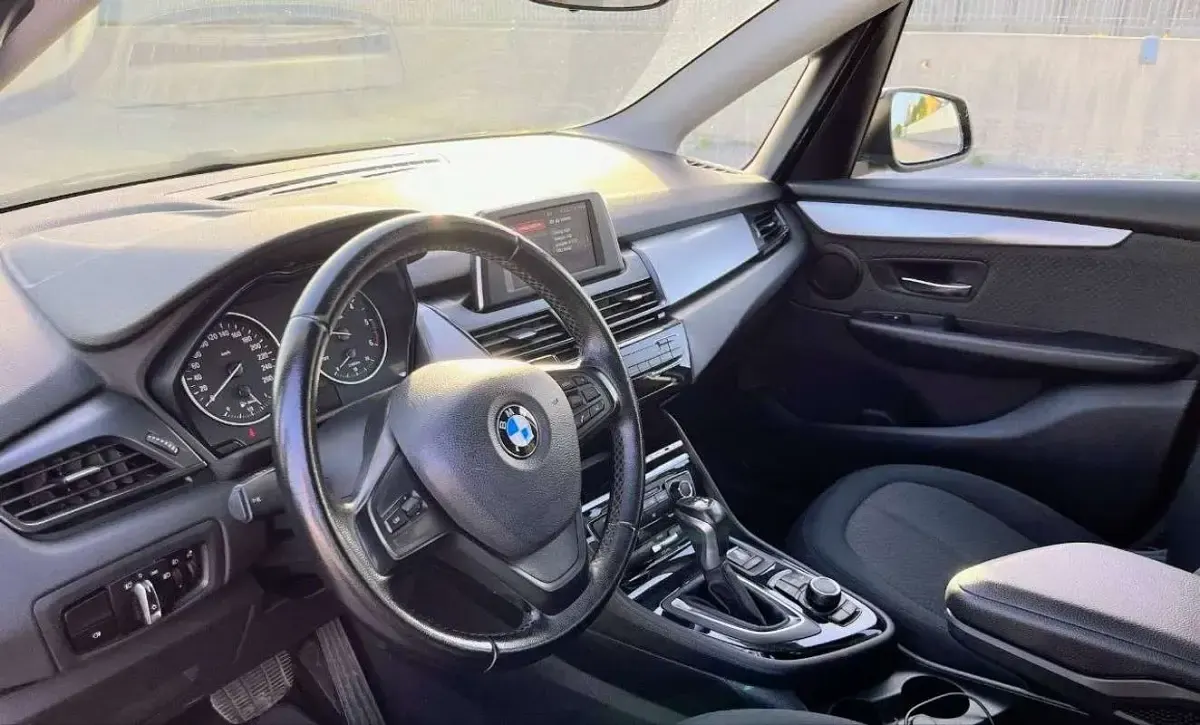 Usata BMW 218 Active Tourer 150 CV (110 kW) 2018 Blu/azzurro Monovolume
